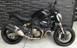  2016 ducati monster 821 dark  Ducati Monster 821 motorcycle