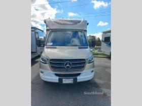  new 2023 renegade vienna motorhome