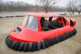 Commercial hovercraft 