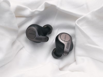 Headphones & Headsets
